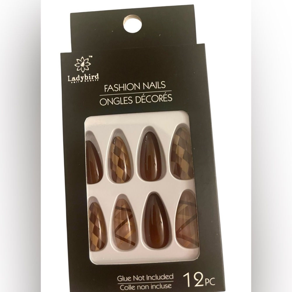 🤍🤍🤎Fashion Nails - Brown - Picture 3 of 9